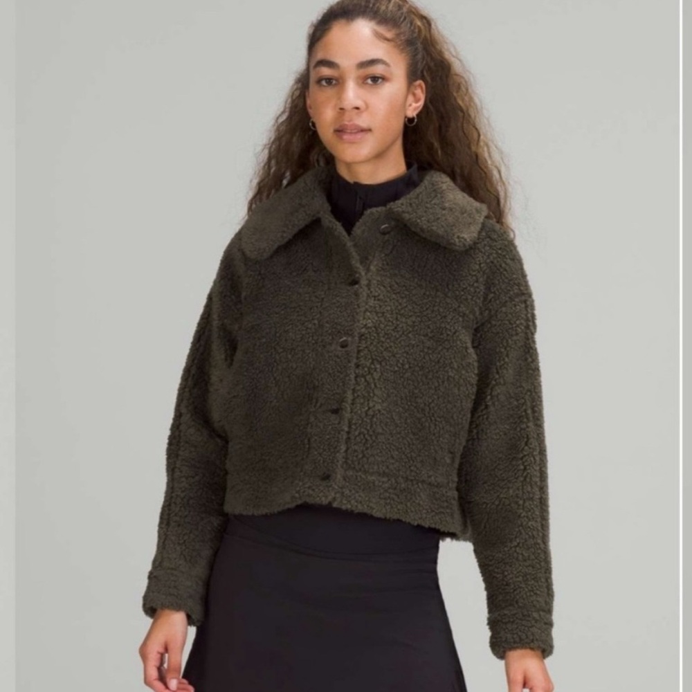 Lululemon textured fleece dark olive button Jacket